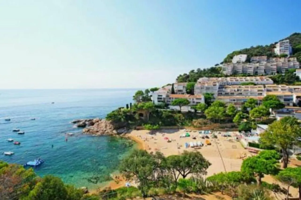 Cala Salions, Chalana II Daire Tossa de Mar 0*,